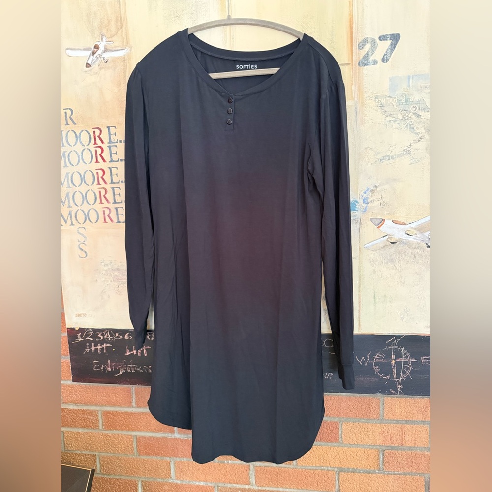 Softies black sleep shirt S. Never worn
